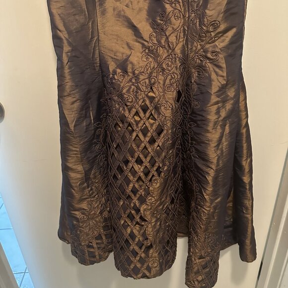 La Contessa High Fashion Brown Metallic Dress Size 8 Formal Holiday - Picture 3 of 14